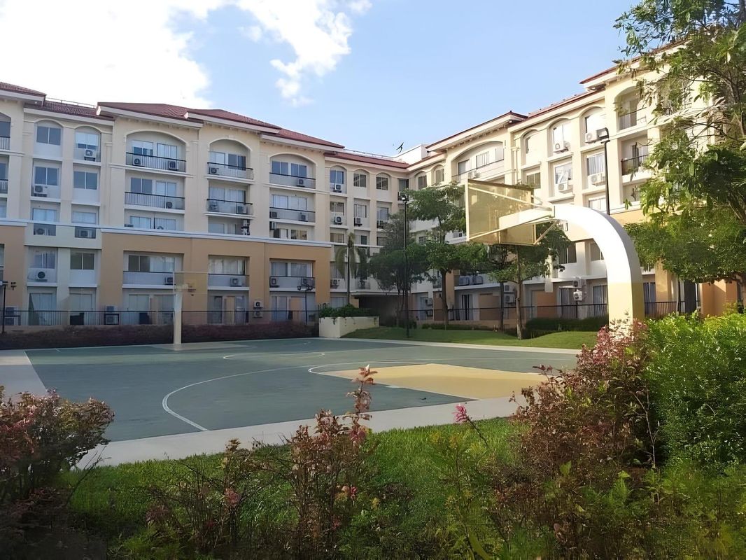 San Remo Oasis 2 Bedroom Condominium!