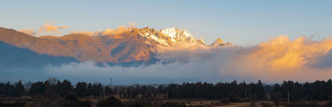 千山暮雪·日照金山丨全景酒店 Leisure Paradise(白沙古鎮店)