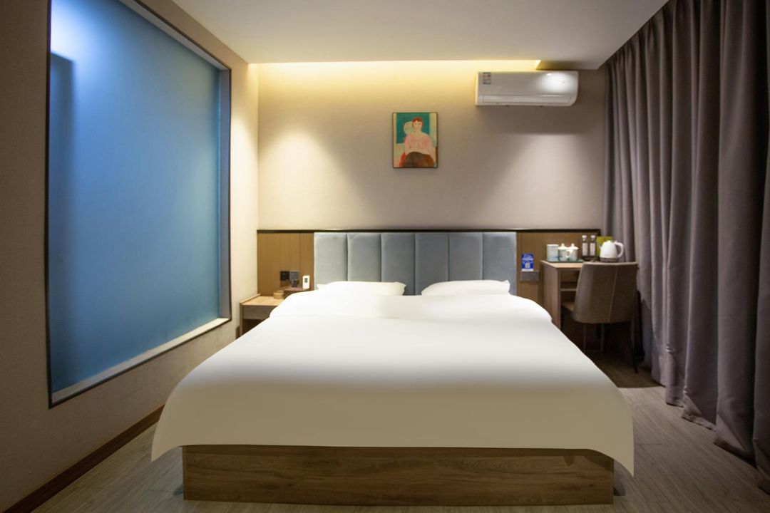 Xin Yijia Business Hotel