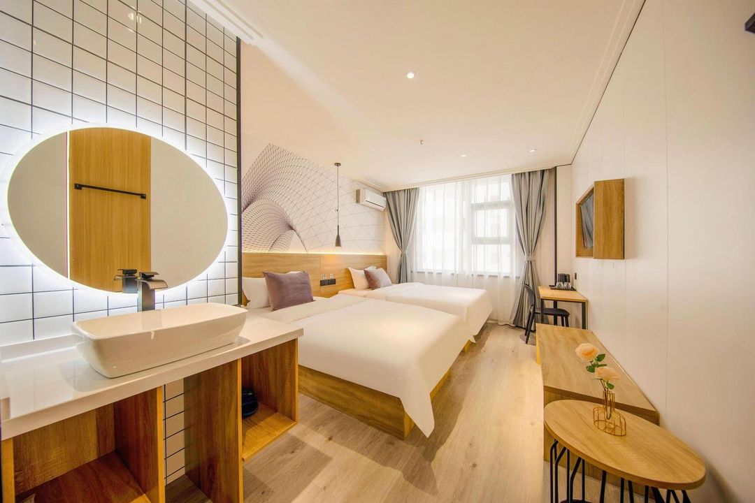 Changee Hotel MINI (Changzhou Dinosaur Park Wanda Plaza)