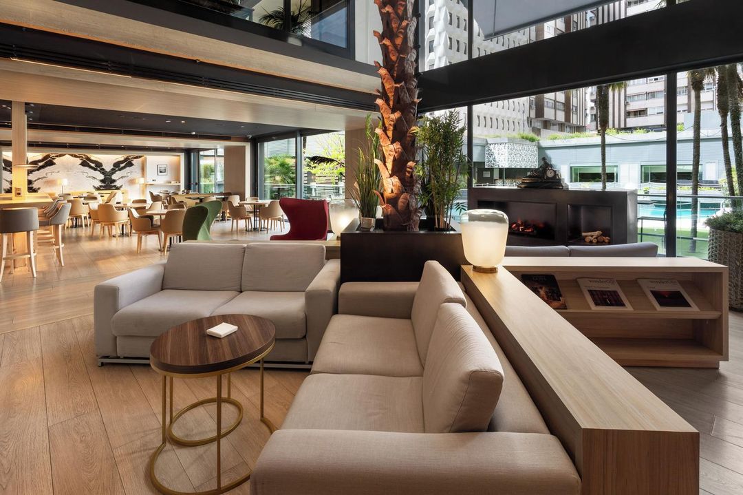 美利亞卡斯蒂利亞等級酒店