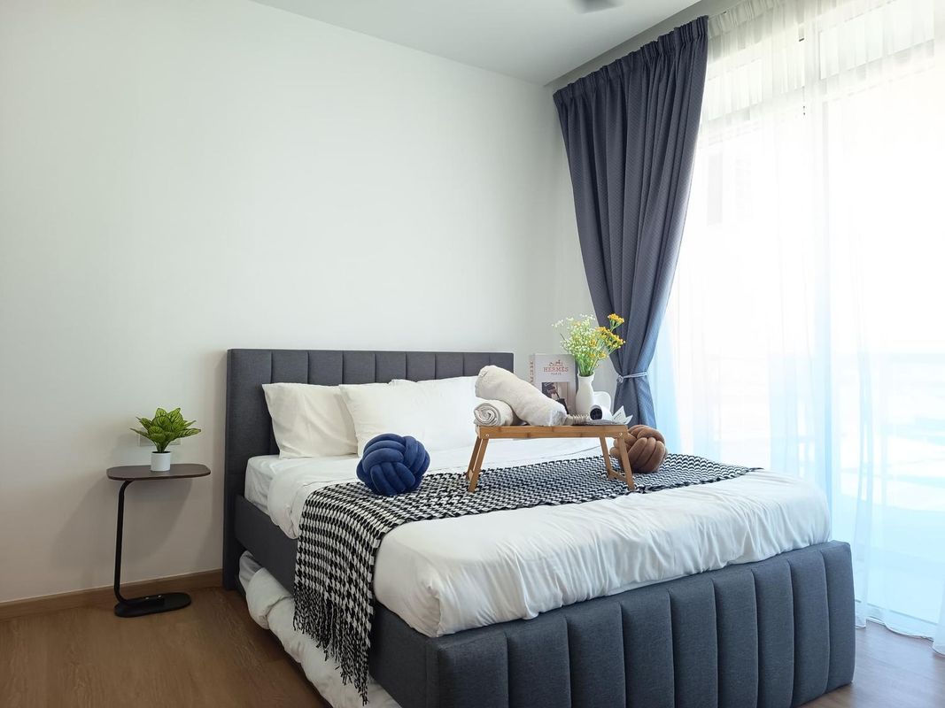 The Wave Residence by Jeffery Lam Home Management