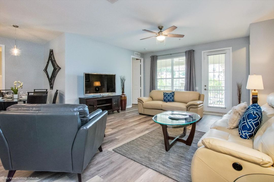 Beautiful Condo w Private Balcony Near Universal