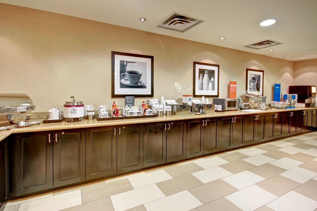 丹佛市中心歡朋套房旅館