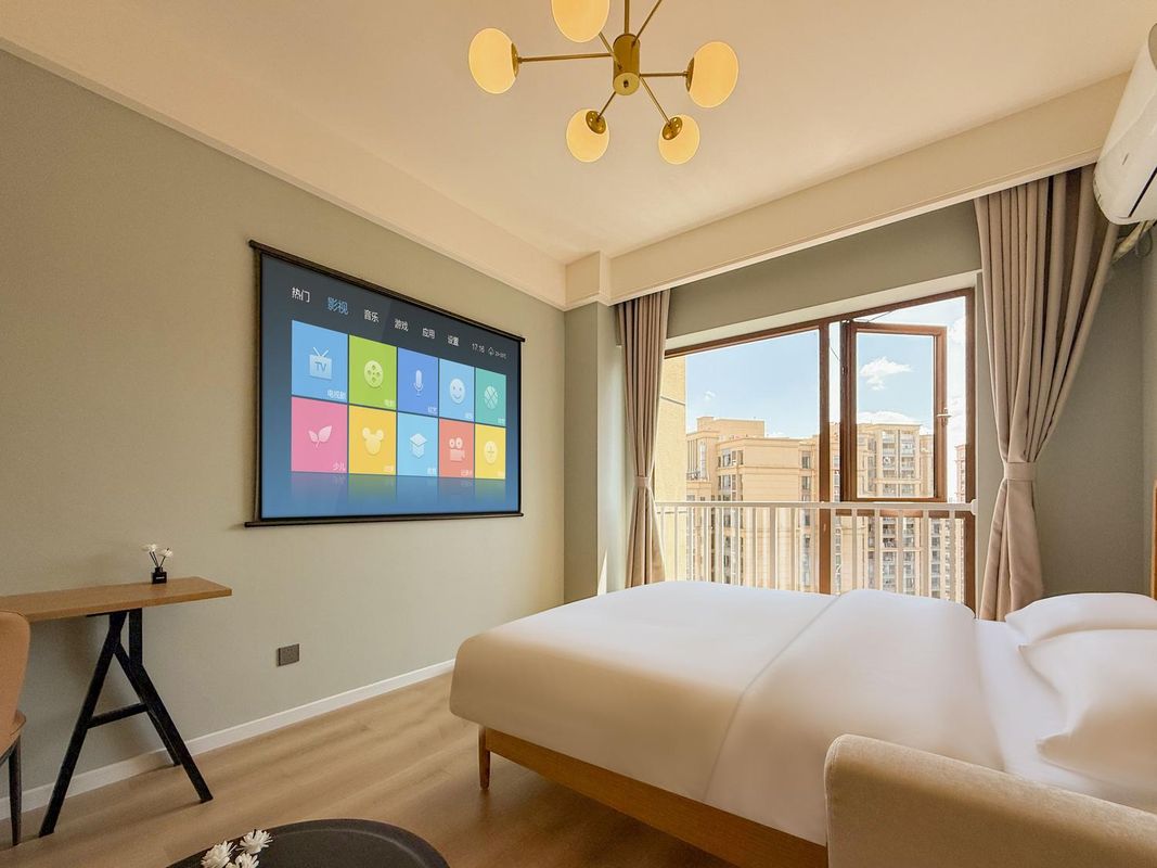 Jinyue Time Homestay (Honggaolu Subway Station)