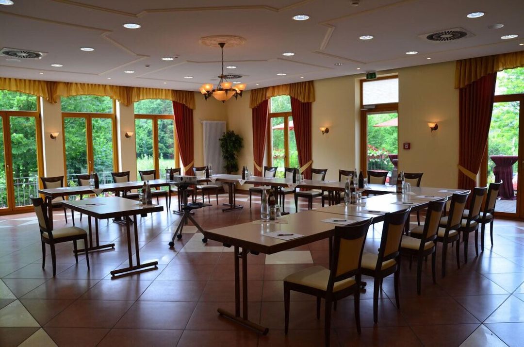 雅德霍夫克萊黑林克魯酒店