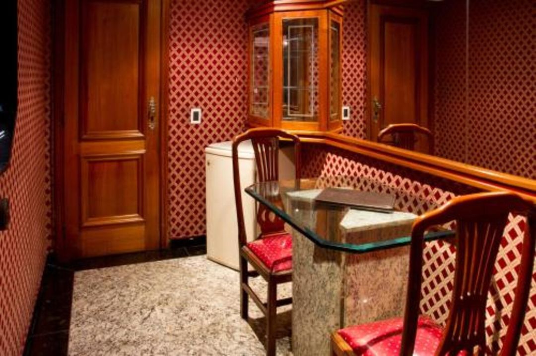 特阿多羅酒店(限成人)