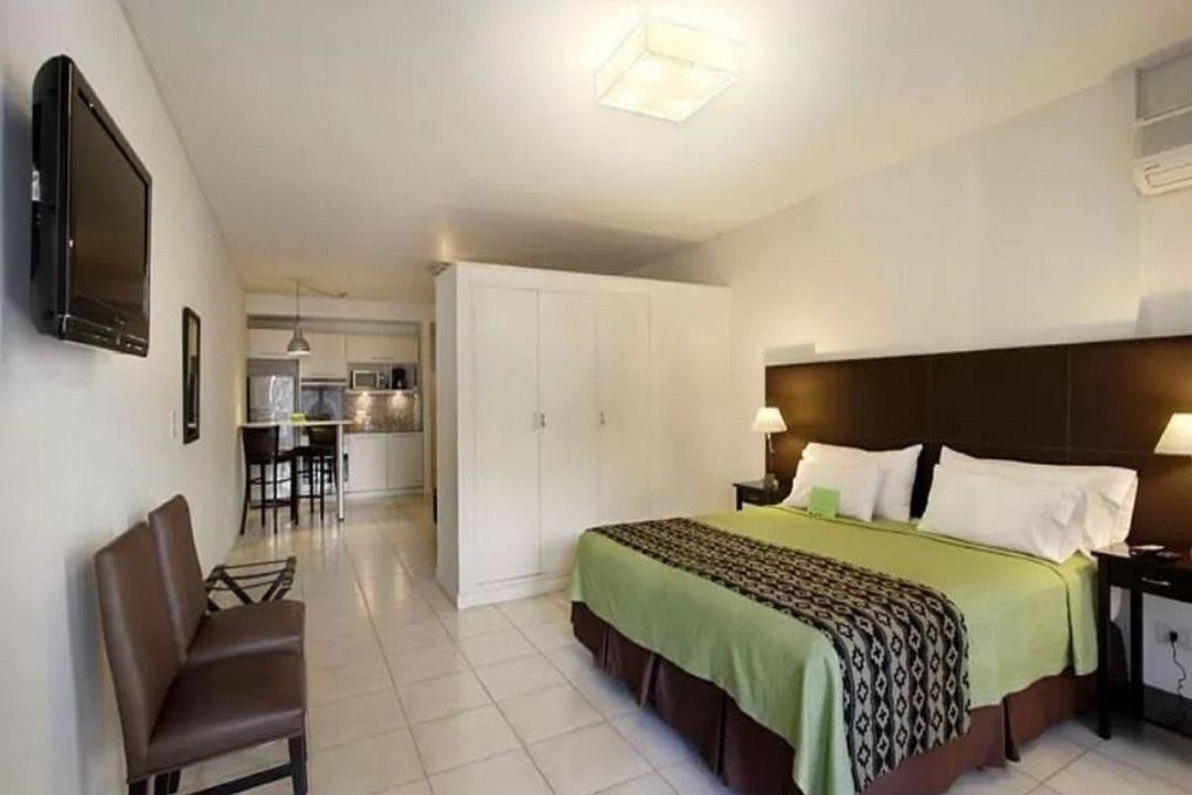 皮卡路加公寓酒店