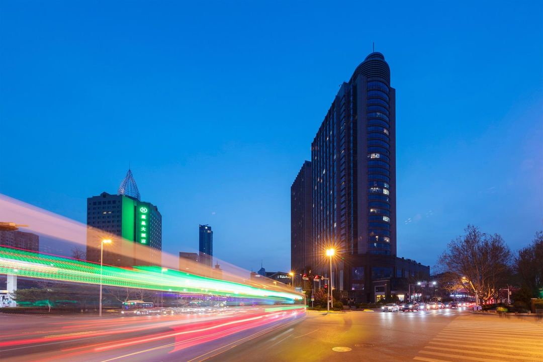 君逸酒店公寓(五四廣場香港中路店)