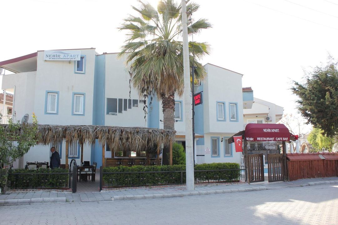 尼希爾公寓酒店