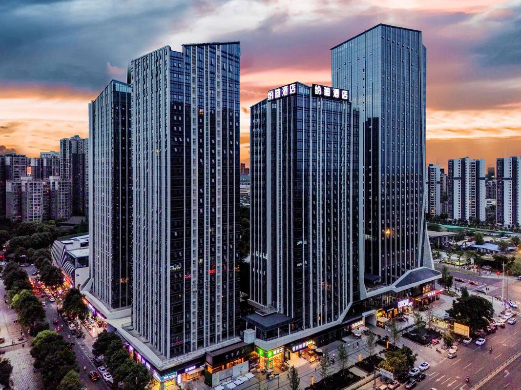 Fendi Hotel@Zhangjia Temple Metro Station