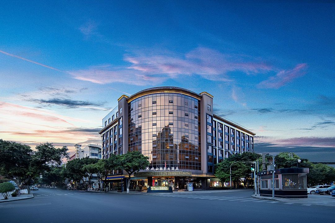 岷山拉薩大酒店(成都武侯祠錦裏店)