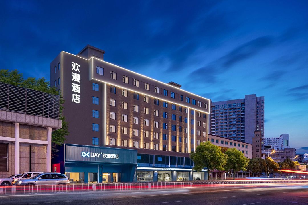 歡漫酒店(長沙賀龍體育館黃土嶺地鐵站店)