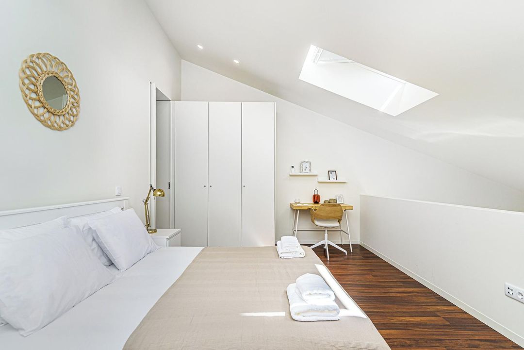 Bombarda 250 by LovelyStay