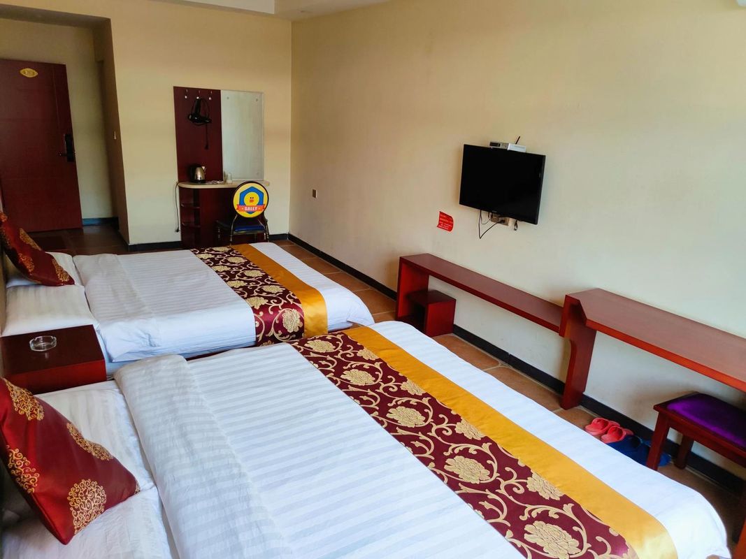 Huxian Xinyuan Hotel