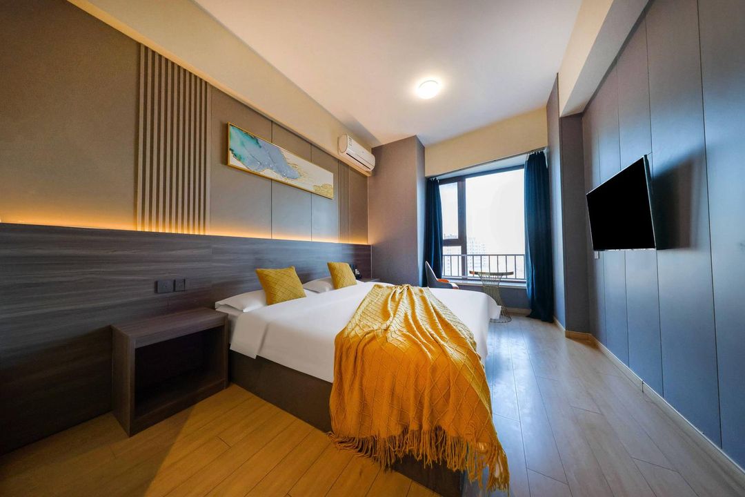 Yisheng Selected Apartment (Shenyang North Station)