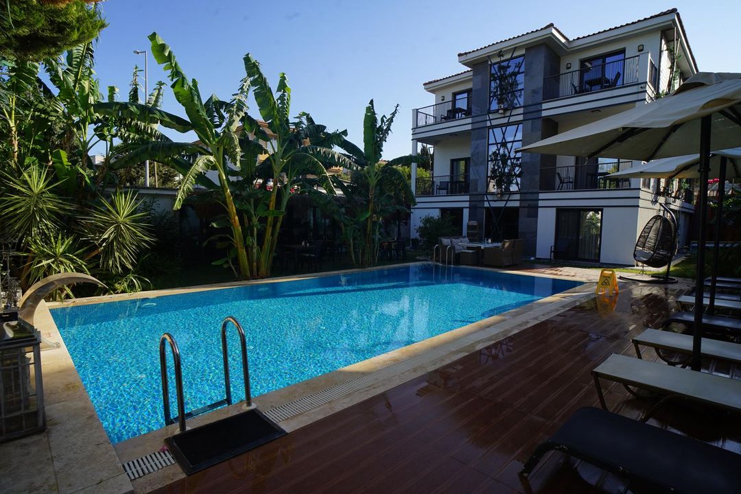 Ruwais Hotel