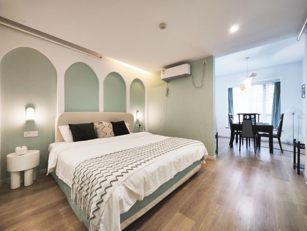 "The Land of the Forest" apartment hotel