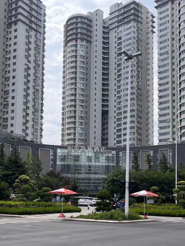 如家商旅酒店(青島五四廣場地鐵站萬象城店)