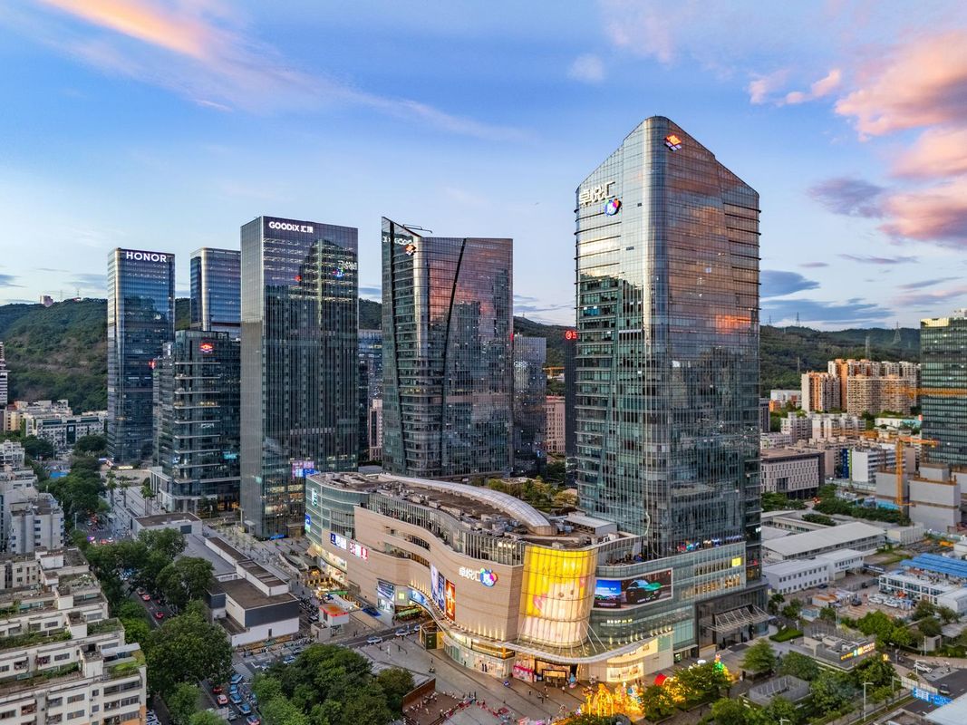 鵬城麗景酒店(福田上梅林地鐵站店)