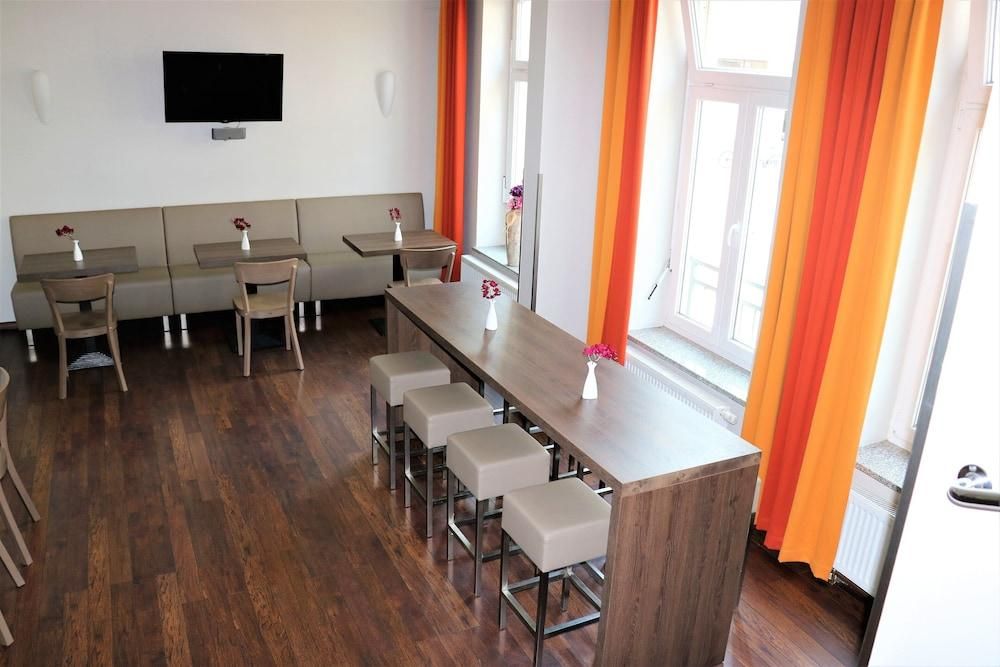 以利亞撒市中心諾富姆酒店