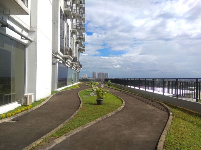 Warm and Cozy Studio Park View Condominium Apartment
