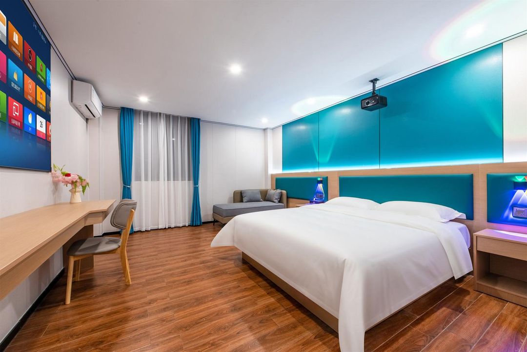 Chaoju Business Hotel (Foshan Kuiqi Road Subway Station Branch)