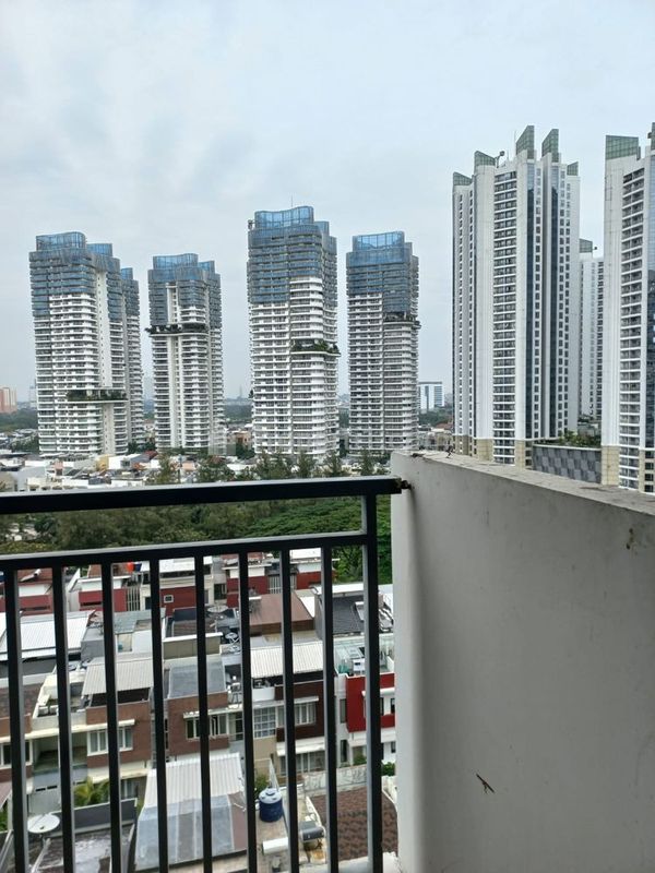 Comfy Apartment Near JIEXPO Springhill Terrace