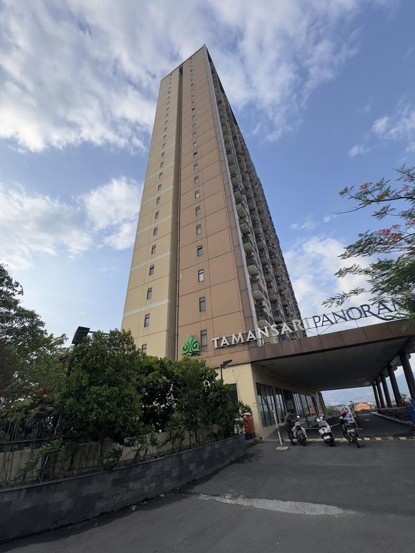 Apartement tamansari panoramic bybee rental room