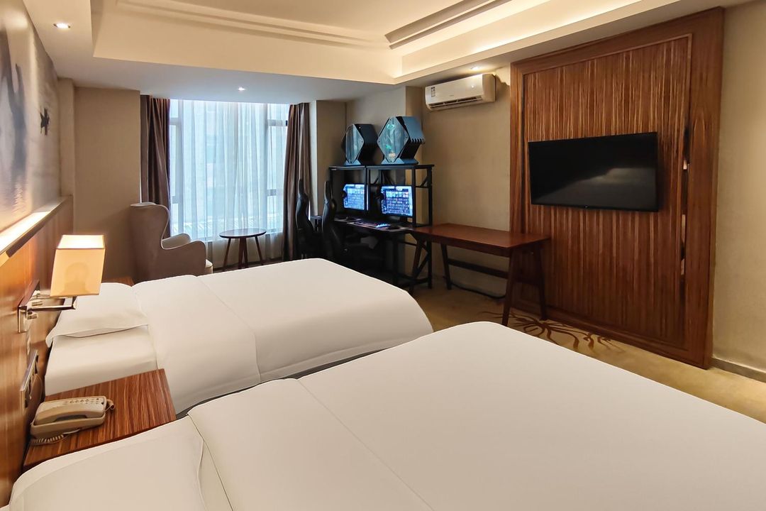 本色電競酒店(光明樓村地鐵站店)