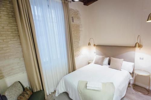 One&Lux 拜倫套房