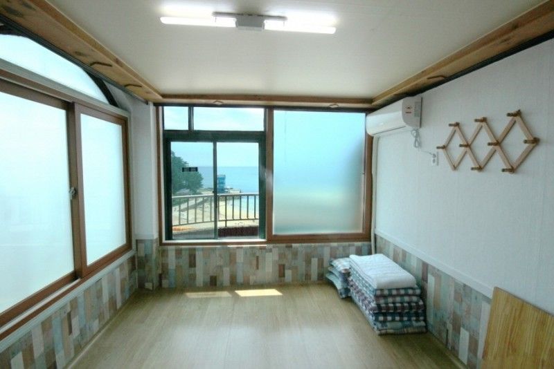 Busan Songjeong Arirang Pension
