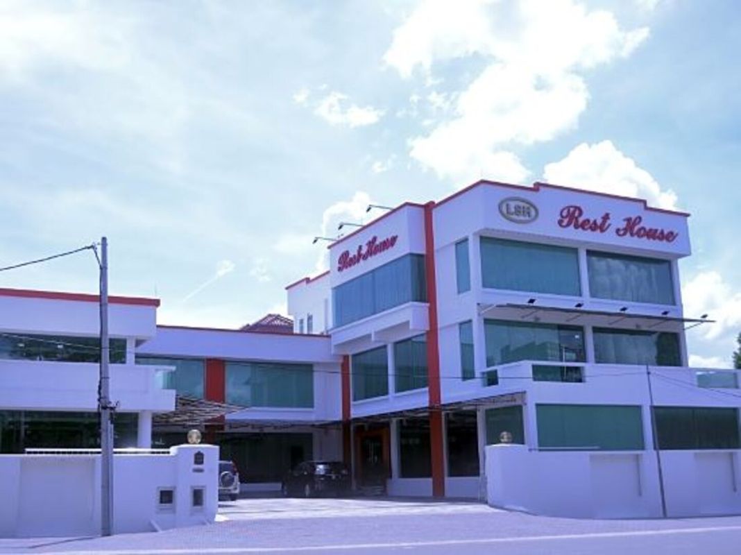 Lsh Rest House
