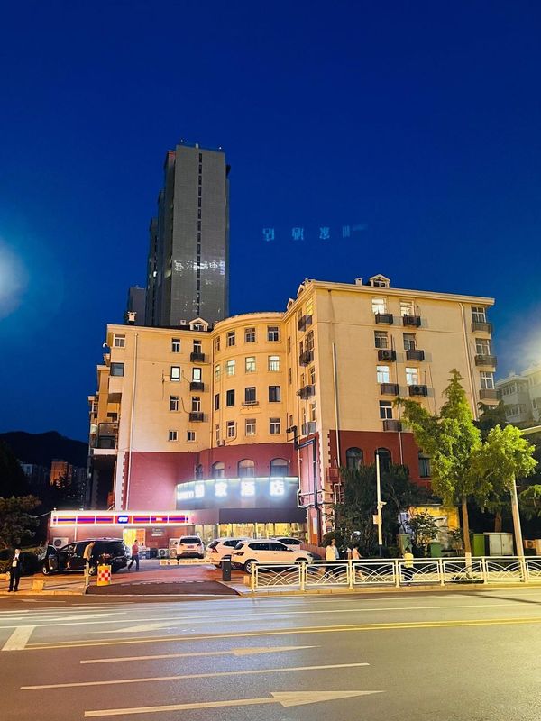 如家酒店(青島會展中心地鐵站店)