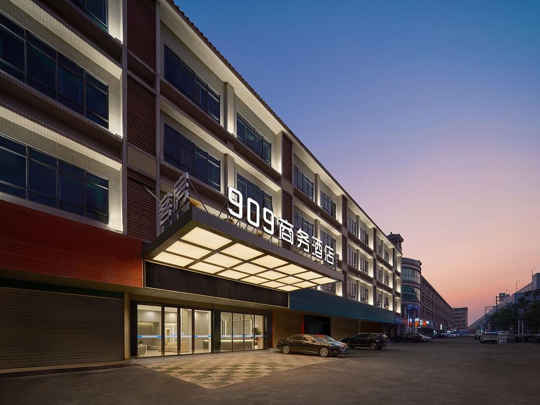 909商務酒店(廣州白雲國際機場人和地鐵站店)