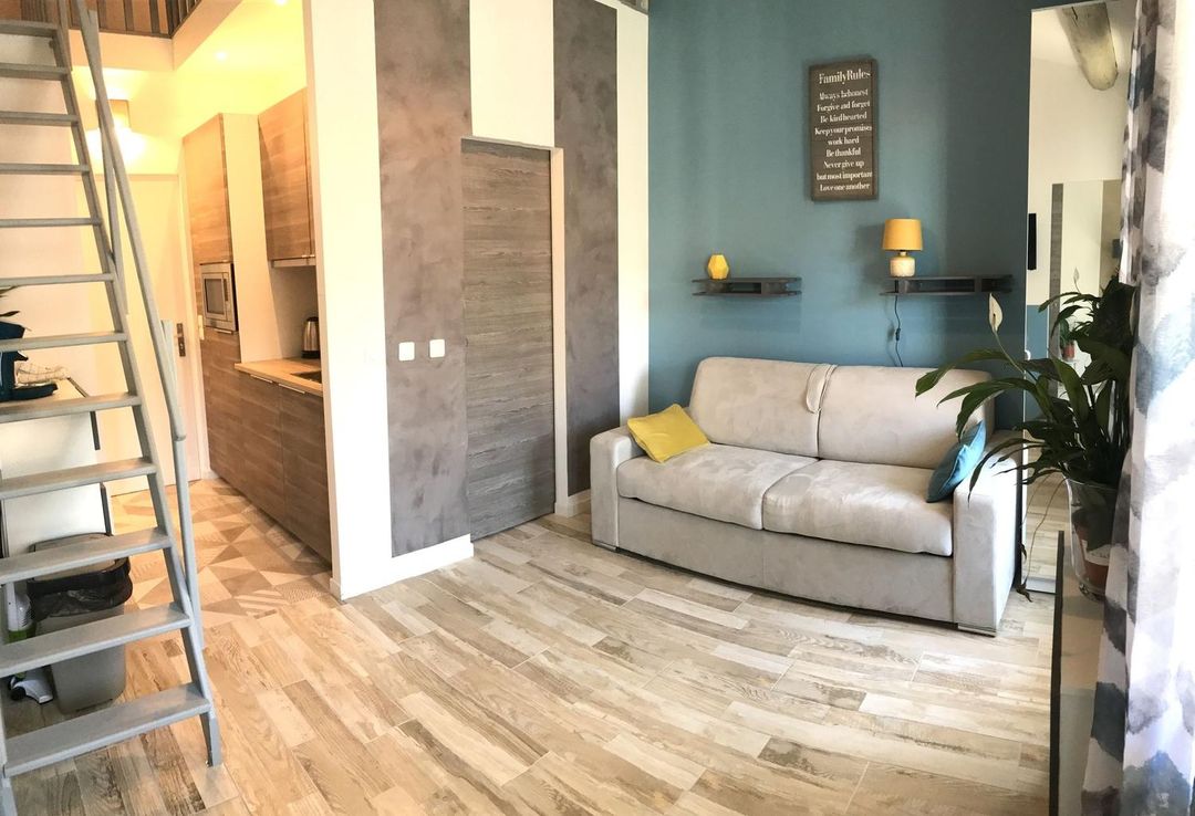 提耶爾特拉斯馬賽時尚公寓酒店