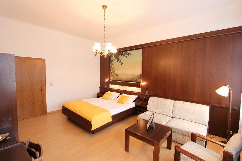 CheckVienna - Edelhof Apartments | Contactless Check-IN