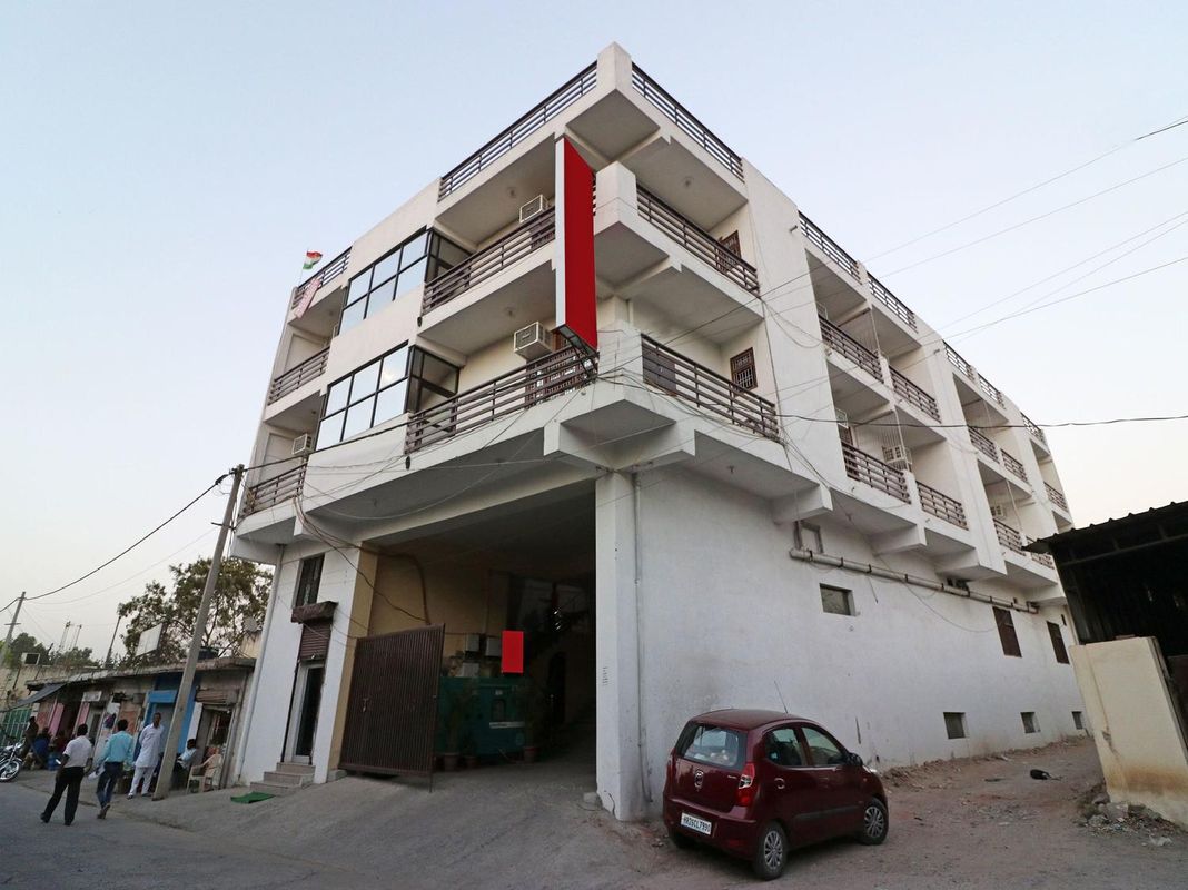 OYO Hotel Westend Residency