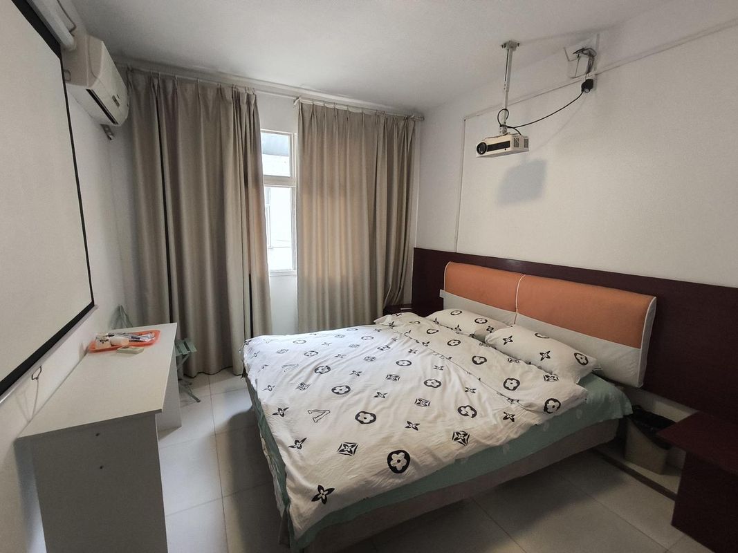 西安思維特酒店(長安大學城何家營地鐵站店)