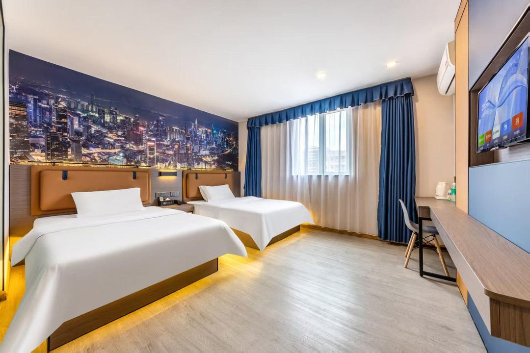 Yueji Hotel (Sihui Plaza Tianguangxu)