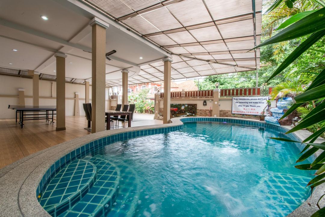 Black Pearl Villa
