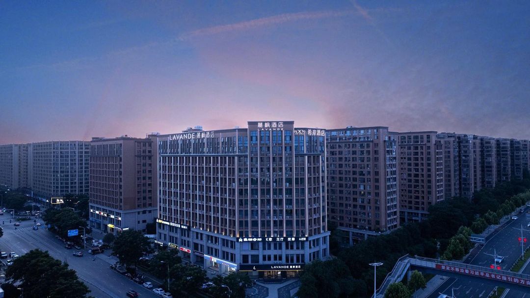 希岸酒店(長沙理工雲塘校區中信廣場地鐵站店)