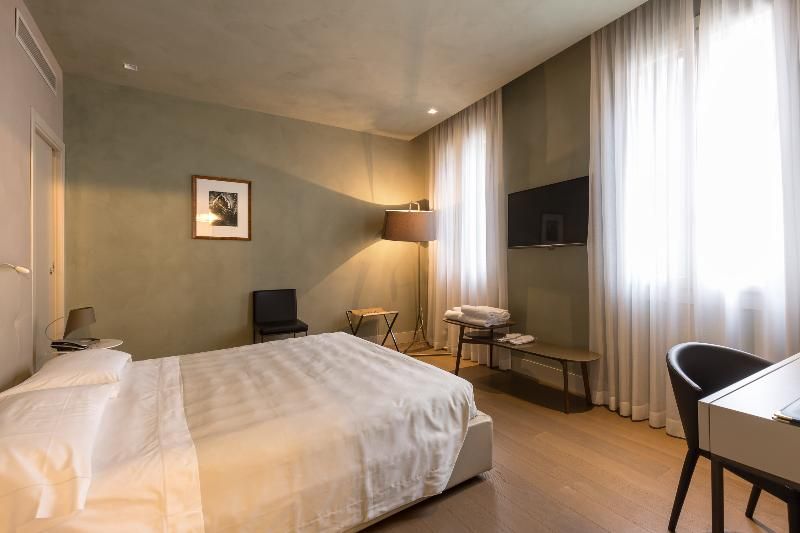 利亞斯迪宮酒店