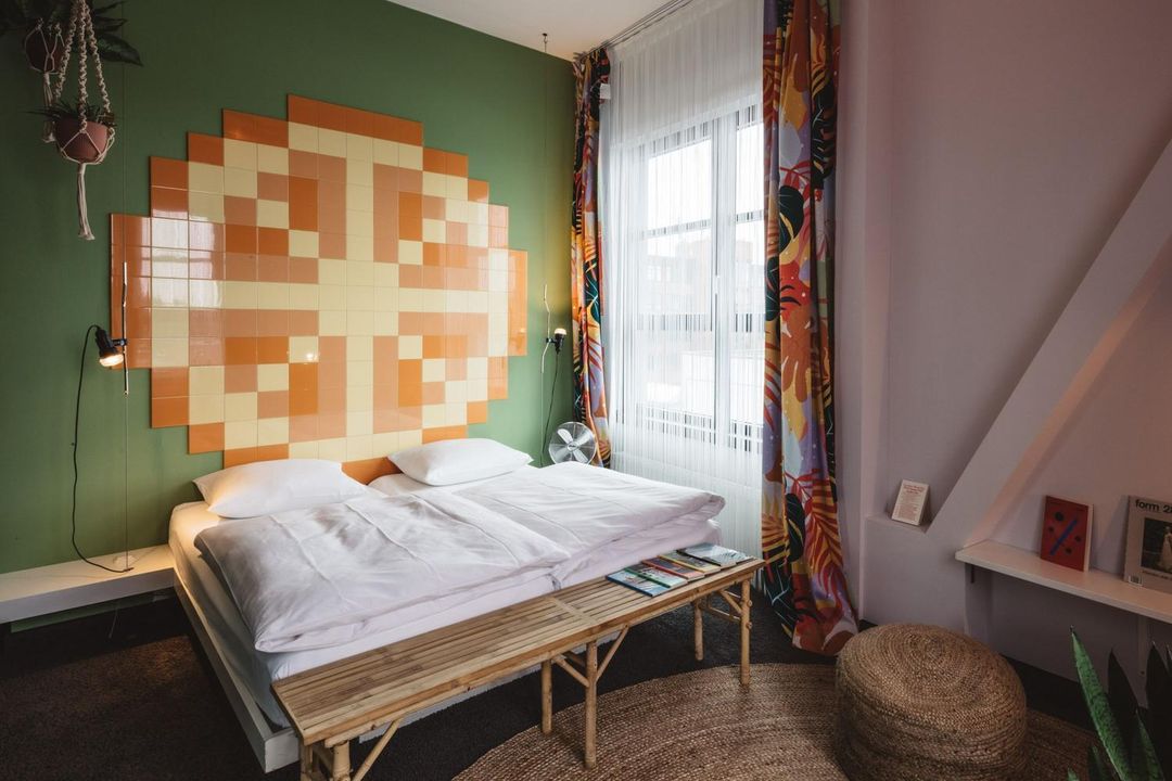 25小時一號酒店