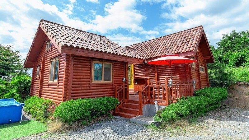 Taean Log House Pension