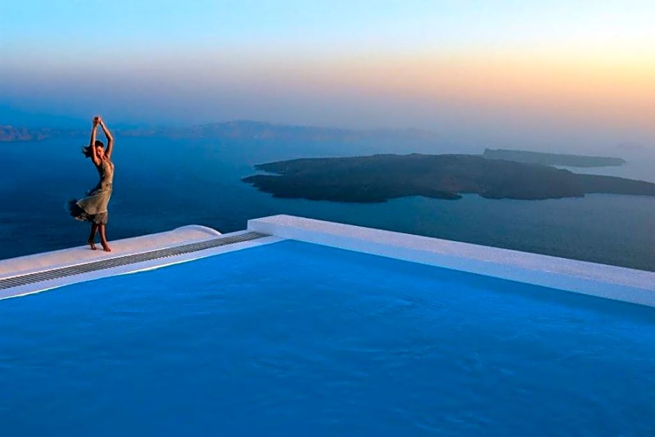 阿爾塔納傳統別墅和套房酒店