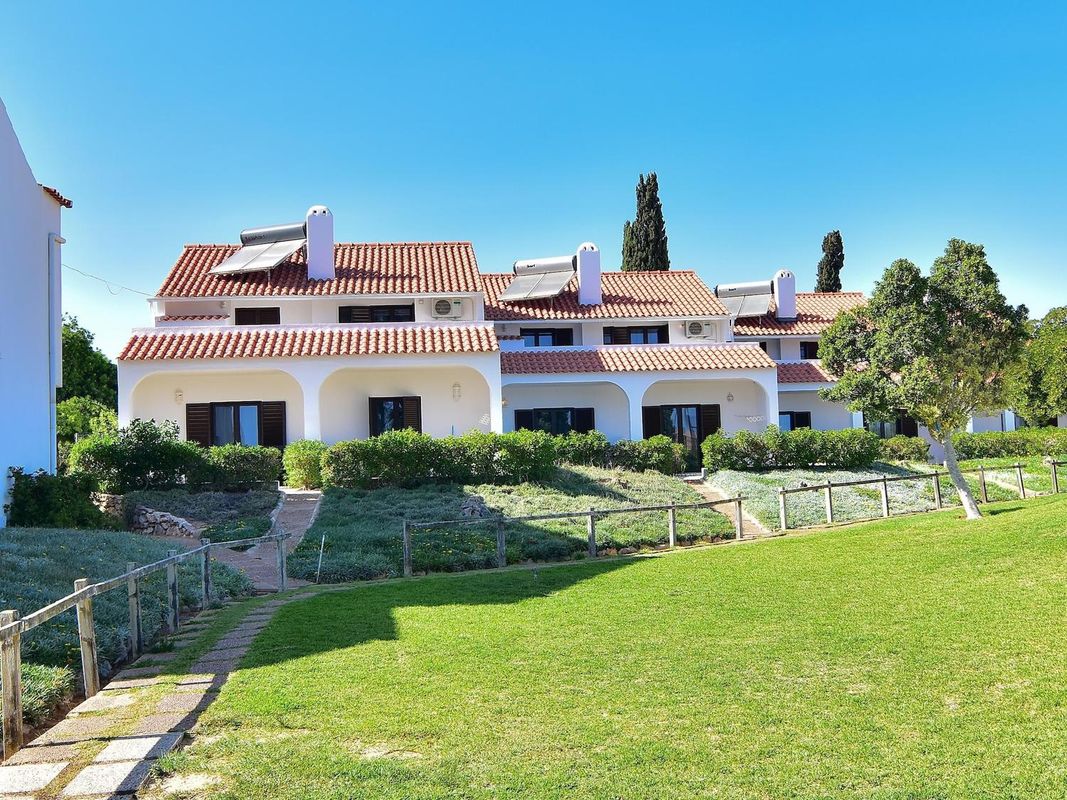 Apartamentos Vale de Carros by Umbral