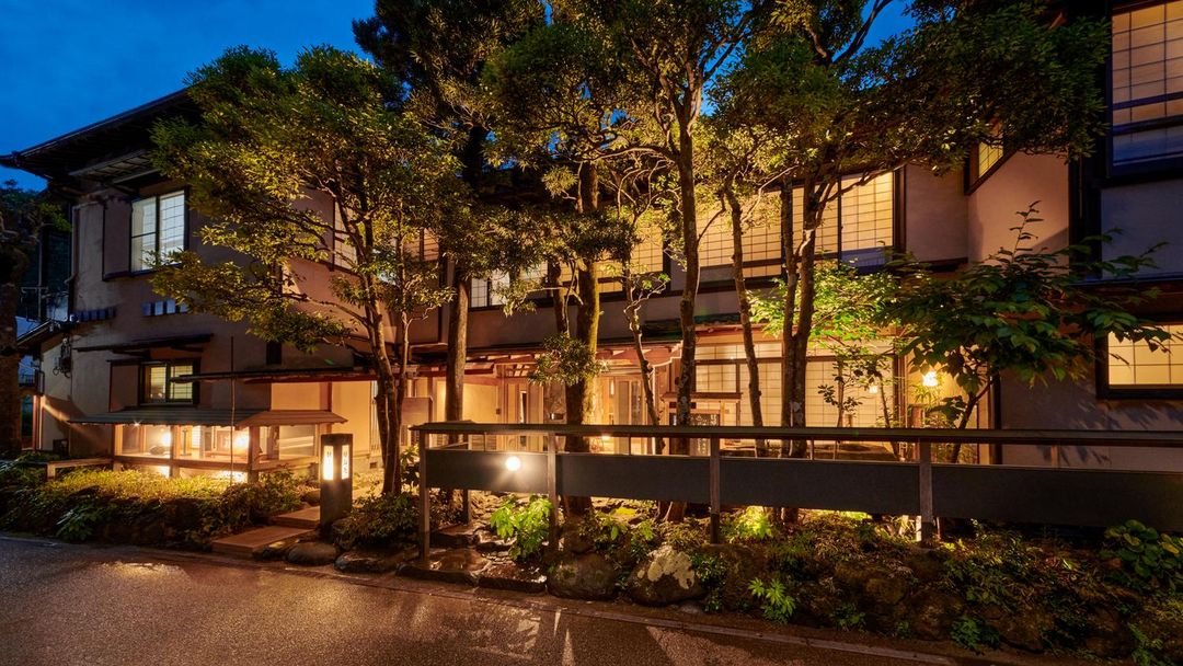 Akari et Kaori Formerly Taizanso