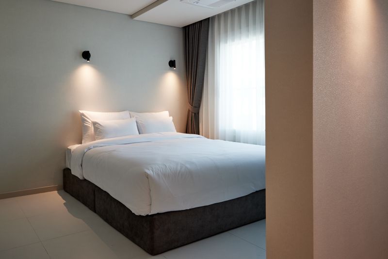 The Connoisseur Residence Hotel