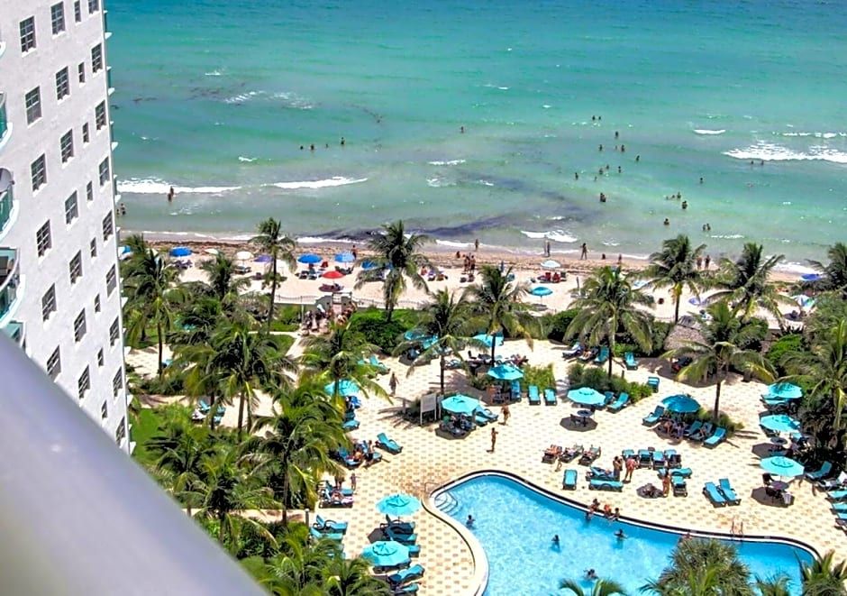 好萊塢潮汐酒店